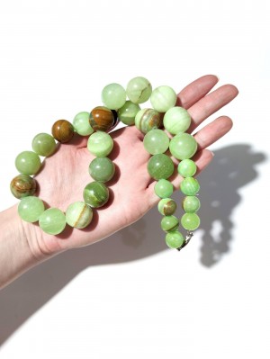 Бусы из оникса