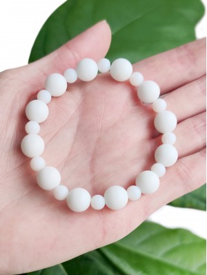Браслет из матового белого агата