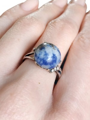 Кольцо посеребренное с содалитом