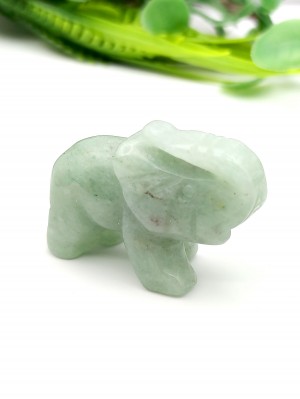 Слон из зеленого авантюрина