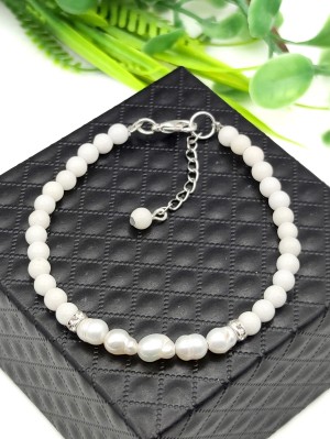 Браслет из белого агата и жемчуга