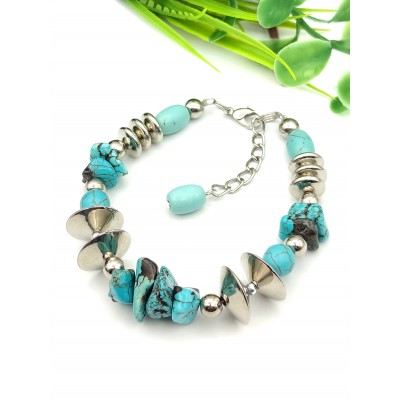 Браслет из говлита (стилизация под бирюзу)