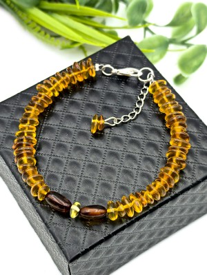 Браслет из коньячного янтаря