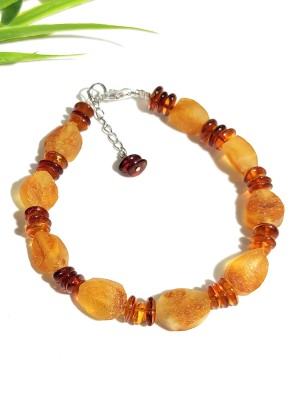 Браслет из необработанного лечебного и коньячного янтаря