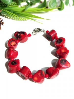 Браслет из красных кораллов
