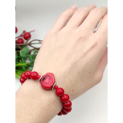 Браслет из красных кораллов
