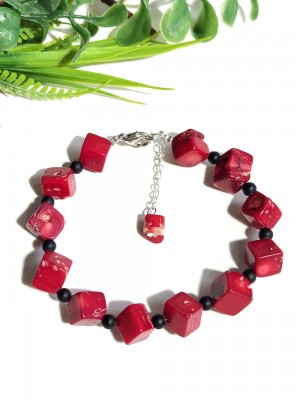 Браслет из красных кораллов и агата