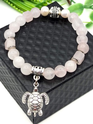 Браслет с розовым кварцем и жемчугом