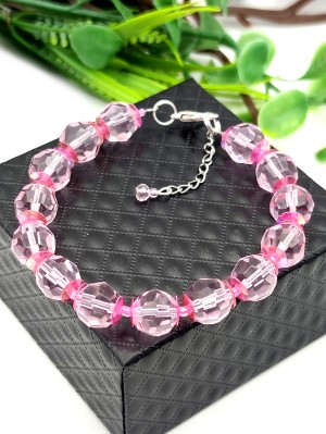 Браслет из розового кварца (синтетического) с пайетками