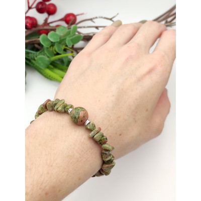 Браслет из унакита