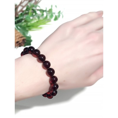 Браслет из вишневого (красного) янтаря