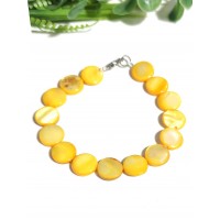 Браслет из желтого перламутра