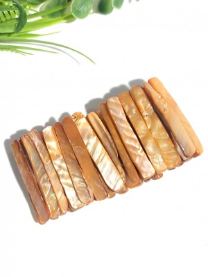 Браслет из желто-оранжевого перламутра