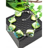 Браслет из зелёного перламутра