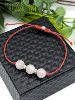 Браслет-оберег Шамбала красная нить (вощёная) с розовым кварцем