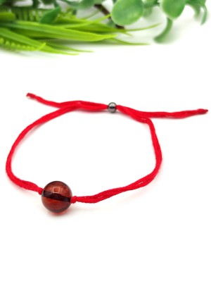 Браслет-оберег красная нить с балтийским красным янтарем