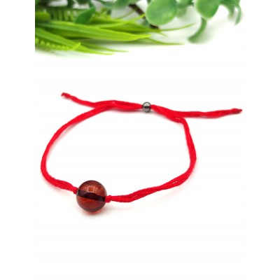Браслет-оберег красная нить с балтийским красным янтарем