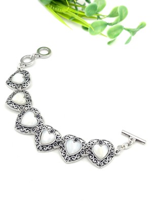 Браслет с белым перламутром