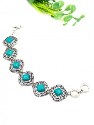Браслет с говлитом (стилизация под бирюзу)