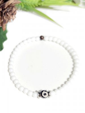 Браслет с тибетской бусиной Дзи и матовым агатом