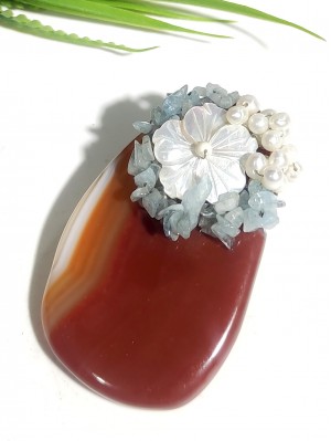 Брошь-подвеска с сердоликом, жемчугом, аквамарином и перламутром Брошь-подвеска с сердоликом, жемчугом, аквамарином и перламутром