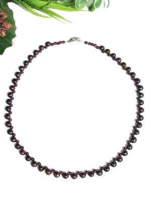 Бусы из черного (шоколадного) жемчуга и граната