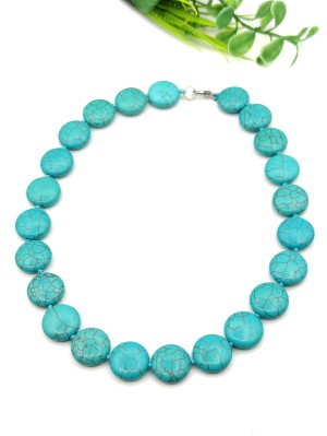 Бусы из говлита (стилизация под бирюзу)