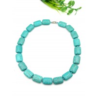 Бусы из говлита (стилизация под бирюзу)