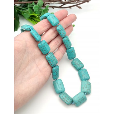 Бусы из говлита (стилизация под бирюзу)