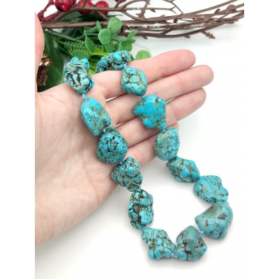 Бусы из говлита (стилизация под бирюзу)