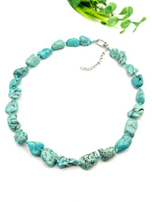 Бусы из говлита (стилизация под бирюзу) Бусы из говлита (стилизация под бирюзу)