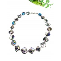 Бусы из перламутра