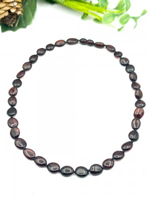 Бусы с красным янтарем