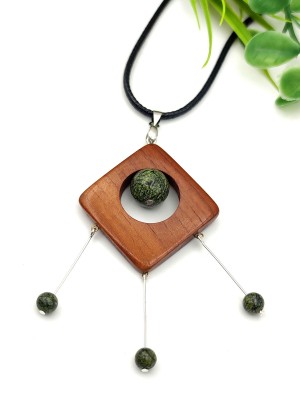 Подвеска со змеевиком и деревом