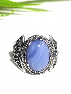 Кольцо посеребренное с голубым агатом/сапфирином (синтетическим)
