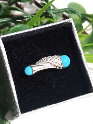 Кольцо посеребренное с говлитом (стилизация под бирюзу)