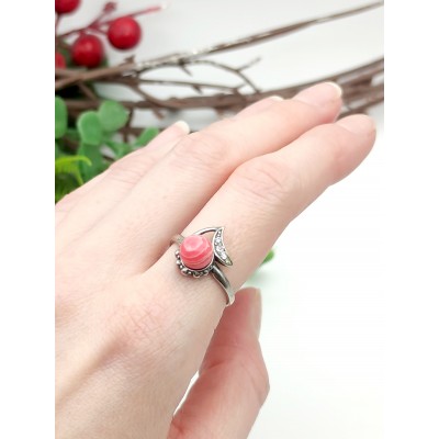 Кольцо посеребренное с родохрозитом (синтетическим)