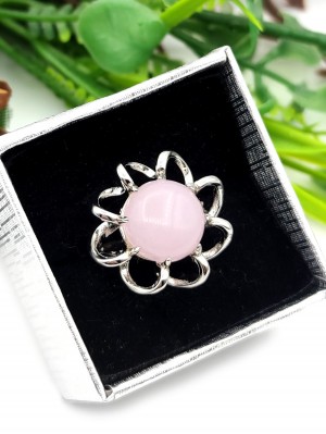 Кольцо посеребренное с розовым кварцем (синтетическим)