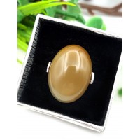Кольцо с бежево-коричневым агатом
