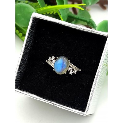 Кольцо с лабрадором с синей иризацией