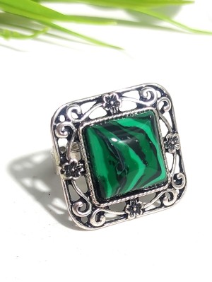 Кольцо с малахитом (синтетическим)
