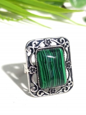 Кольцо с малахитом (синтетическим)