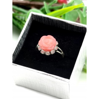Кольцо с розой из коралла "Кожа ангела"