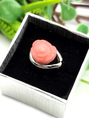 Кольцо с розой из коралла "Кожа ангела"