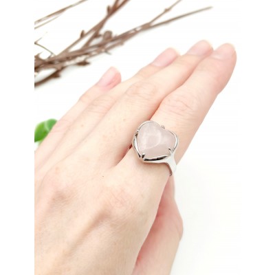 Кольцо с розовым кварцем Кольцо с розовым кварцем