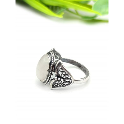 Кольцо посеребренное с розовым кварцем Кольцо посеребренное с розовым кварцем