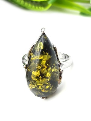 Кольцо с зелёным бернитом (сплав смол и янтаря)