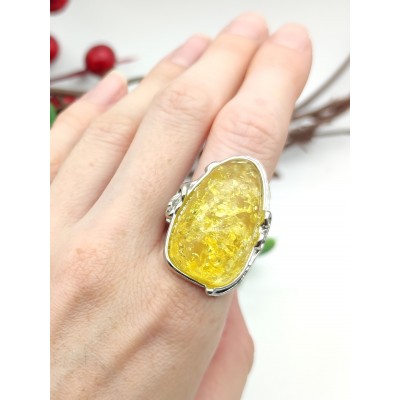 Кольцо с жёлтым бернитом (сплав смол и янтаря)