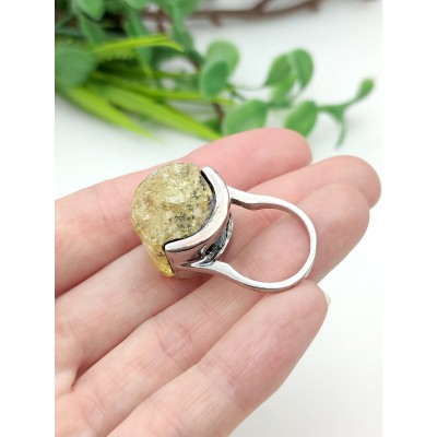 Кольцо с зелёным бернитом (сплав смол и янтаря)