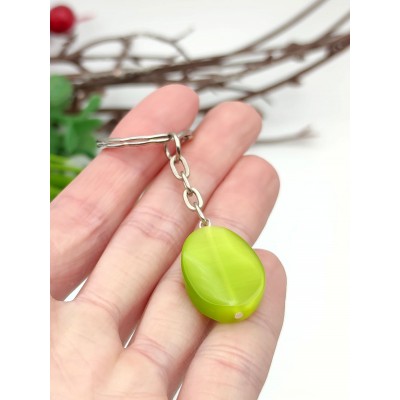 Брелок с зеленым кошачьим глазом